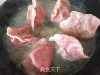 抱蛋煎饺的做法步骤：3