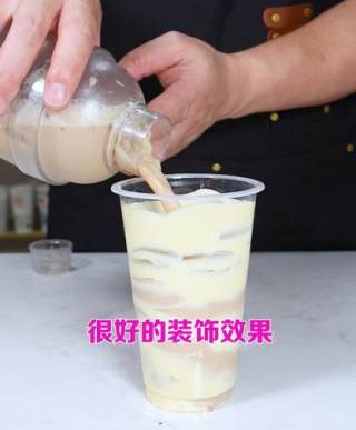 超火的ins蛋糕奶茶的蛋糕浆调制的做法步骤：11