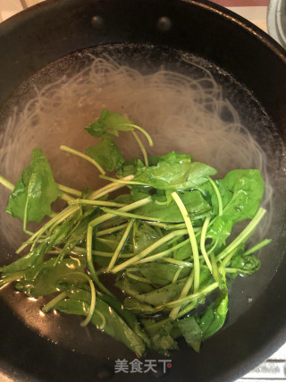 酸辣粉酸爽开胃美食的做法步骤：7
