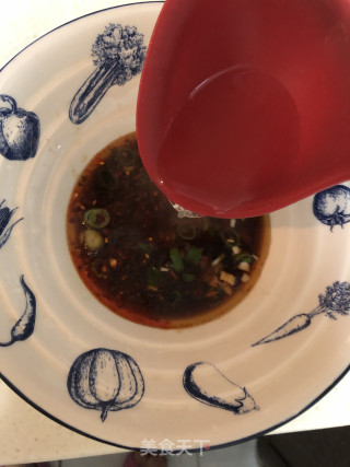 酸辣粉酸爽开胃美食的做法步骤：8