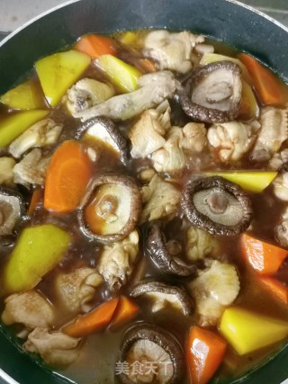 土豆焖鸡翅的做法步骤：12