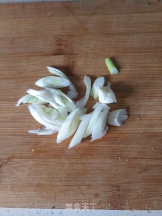 酱油炒面的做法步骤：3