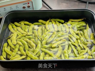 水煮毛豆的做法步骤：2