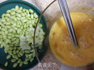 青豆裹蛋的做法步骤：2