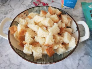 酸奶水果燕麦面包块的做法步骤：2