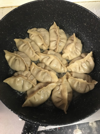 全麦牛肉煎饺的做法步骤：11
