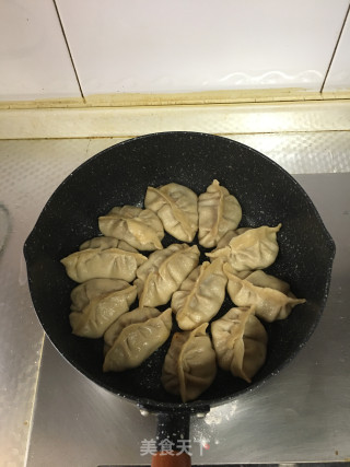 全麦牛肉煎饺的做法步骤：13