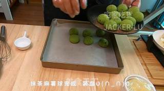 超简单抹茶麻薯球，美味小甜品，外皮酥脆，内里软嫩，嚼劲十足。的做法步骤：7