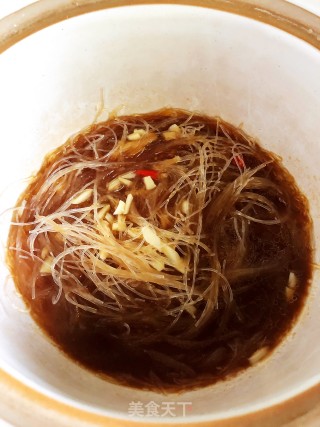 鲜虾粉丝煲的做法步骤：4