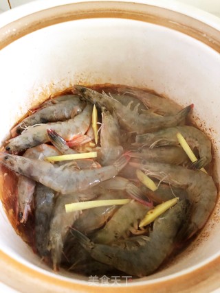 鲜虾粉丝煲的做法步骤：5