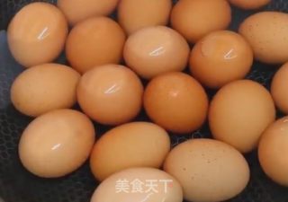 五香蛋的做法步骤：1