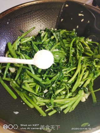 蒜香空心菜的做法步骤：6