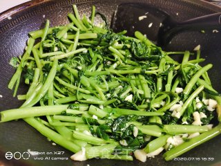 蒜香空心菜的做法步骤：8