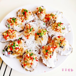 蒜蓉生蚝蒸粉丝的做法步骤：10