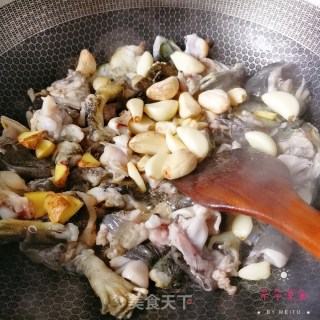 爆炒牛蛙的做法步骤：6