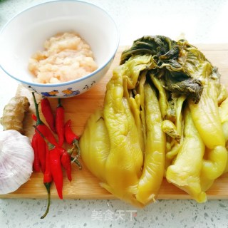 肉末酸菜的做法步骤：1