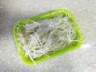 黄瓜炒豆芽的做法步骤：1