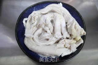 红烧牛筋的做法步骤：1