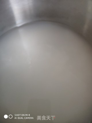 海鲜粥的做法步骤：2