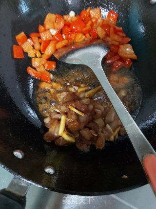 红椒炒鸡胸肉的做法步骤：4