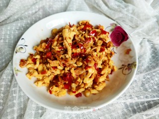 虾皮剁椒炒鸡蛋的做法步骤：7