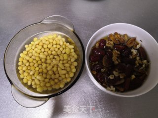 红枣核桃豆浆的做法步骤：1