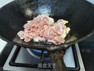 肉丝炒茭白的做法步骤：5