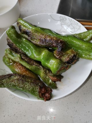 虎皮辣子罐的做法步骤：4