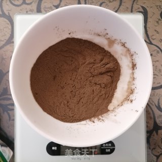 糖桂花黄栀子龟苓膏的做法步骤：2