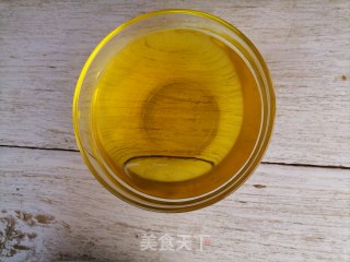 糖桂花黄栀子龟苓膏的做法步骤：9