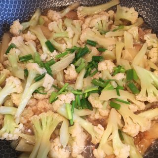 油渣炒花菜的做法步骤：7