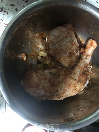 烤全鸡腿的做法步骤：1