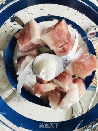 百合酿肉的做法步骤：2