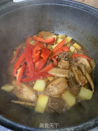 土豆炒鸡块的做法步骤：9