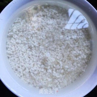 生滚窝蛋牛肉粥的做法步骤：3