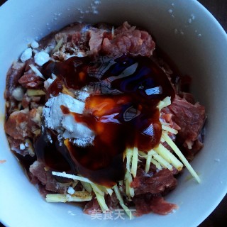 生滚窝蛋牛肉粥的做法步骤：8
