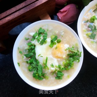 生滚窝蛋牛肉粥的做法步骤：18