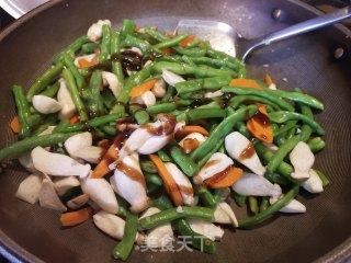 王子菇炒四季豆的做法步骤：10