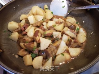 叉烧土豆烧茄子的做法步骤：10