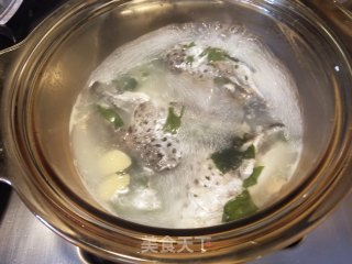 三文鱼头海带豆腐汤的做法步骤：7