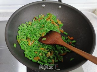 素炒豇豆的做法步骤：6