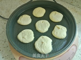 奶香玉米面饼的做法步骤：4