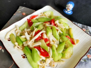 白玉菇炒丝瓜的做法步骤：12