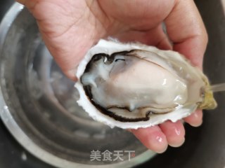蒸生蚝（附生蚝处理方法）的做法步骤：4