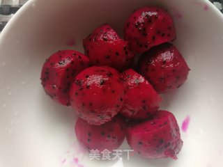 火龙果水果麦片酸奶碗的做法步骤：4