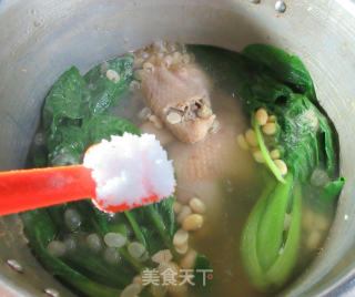 黄豆小青菜鸡汤的做法步骤：8