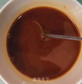 香菇焖鸡腿的做法步骤：4