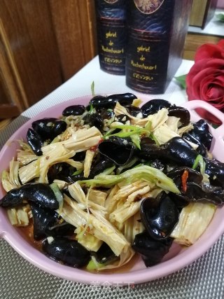 响油腐竹木耳的做法步骤：8