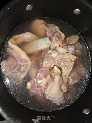 姜母鸭的做法步骤：3