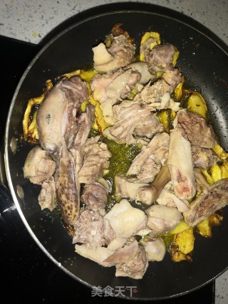 姜母鸭的做法步骤：4
